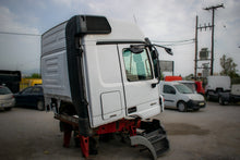 Loading image in gallery viewer, MERCEDES ACTROS MP 2 LARGE CABIN (MEGA)